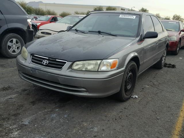 JT2BF22K910329355 - 2001 TOYOTA CAMRY CE GRAY photo 2