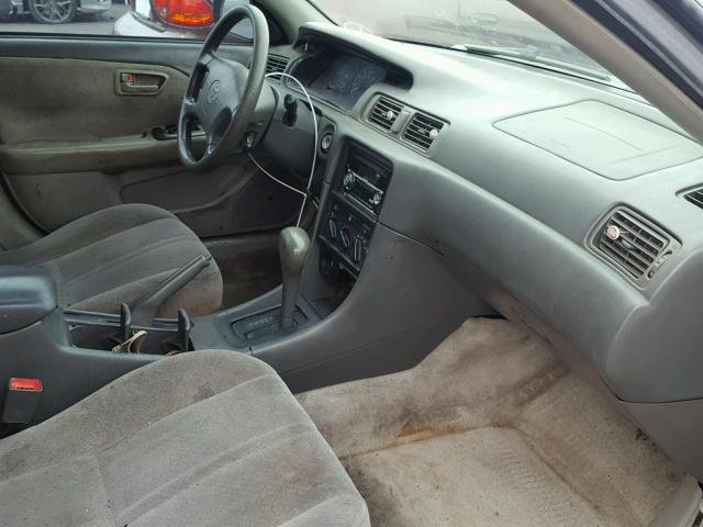 JT2BF22K910329355 - 2001 TOYOTA CAMRY CE GRAY photo 5