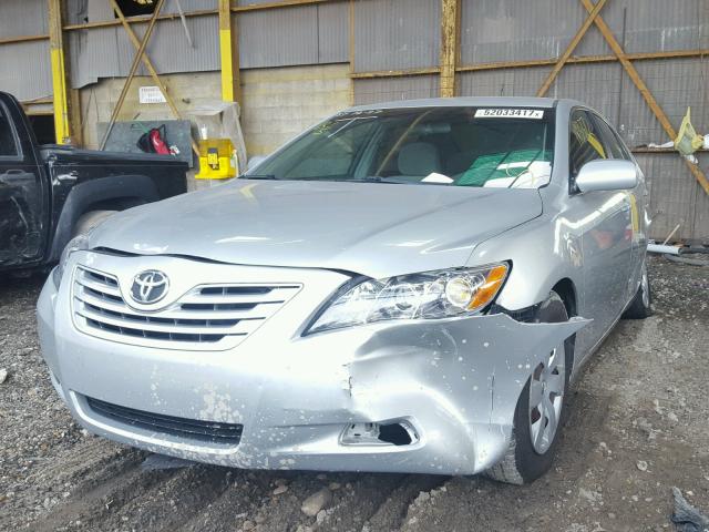 4T1BE46K47U037643 - 2007 TOYOTA CAMRY NEW SILVER photo 2