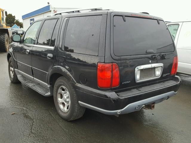 5LMFU28A3YLJ34124 - 2000 LINCOLN NAVIGATOR BLACK photo 3