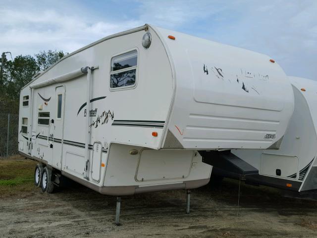 4X4FFLD2X4D803395 - 2004 OTHE MOTORHOME WHITE photo 1