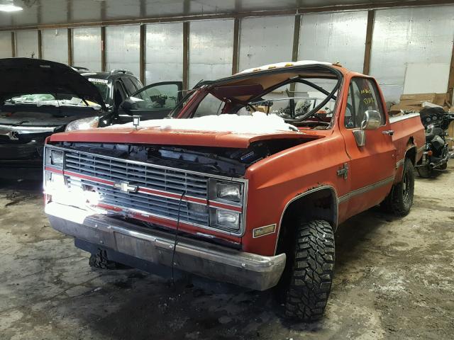 2GCEK14C3F1114646 - 1985 CHEVROLET K10 RED photo 2