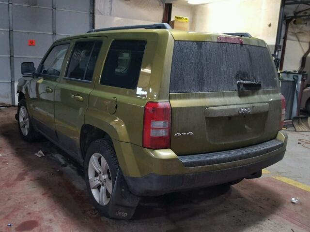 1C4NJRBB2CD621968 - 2012 JEEP PATRIOT SP GREEN photo 3