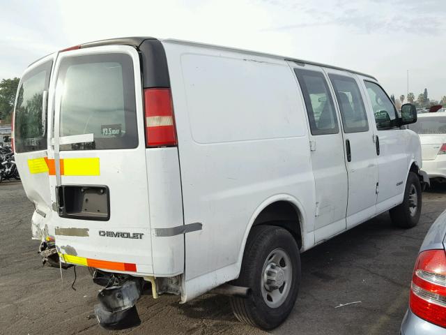 1GCGG25V561180914 - 2006 CHEVROLET EXPRESS G2 WHITE photo 4