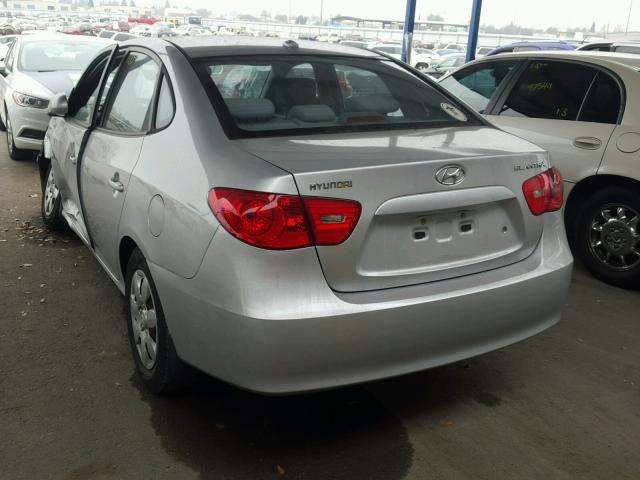 KMHDU46D28U368879 - 2008 HYUNDAI ELANTRA GL SILVER photo 3