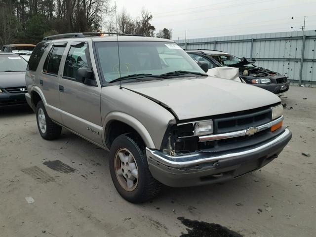 1GNDT13WXYK220641 - 2000 CHEVROLET BLAZER BROWN photo 1