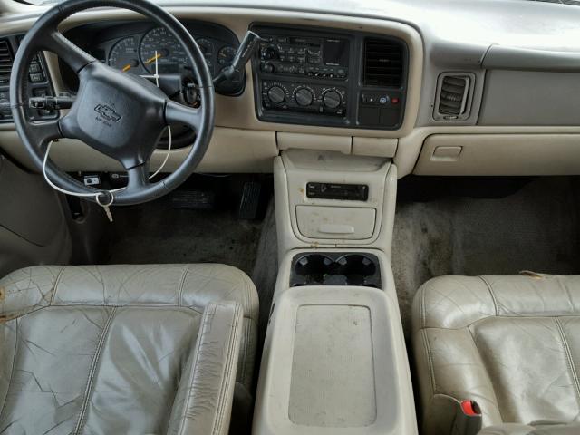 3GNFK16TXYG128160 - 2000 CHEVROLET SUBURBAN K GRAY photo 9