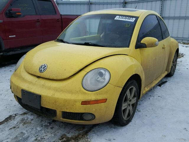 3VWRR21C46M407713 - 2006 VOLKSWAGEN NEW BEETLE 黄色 照片 2
