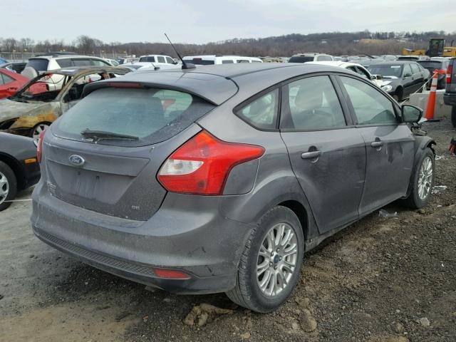 1FAHP3K20CL136152 - 2012 FORD FOCUS SE GRAY photo 4