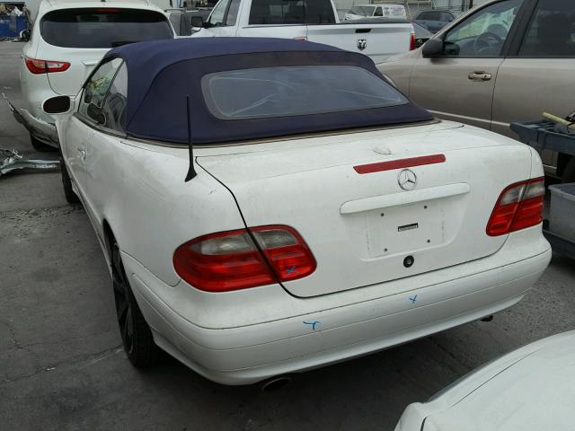 WDBLK65G63T130527 - 2003 MERCEDES-BENZ CLK 320 WHITE photo 3