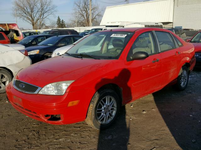 1FAFP34N27W254304 - 2007 FORD FOCUS ZX4 RED photo 2