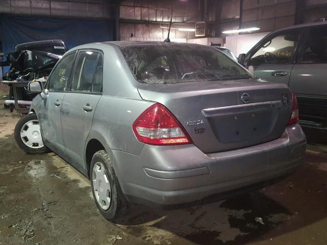 3N1BC11E39L442662 - 2009 NISSAN VERSA S GRAY photo 3