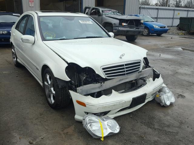 WDBRF52H27F929179 - 2007 MERCEDES-BENZ C 230 WHITE photo 1