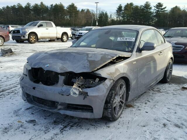 WBAUC9C53BVM11349 - 2011 BMW 135 I GRAY photo 2