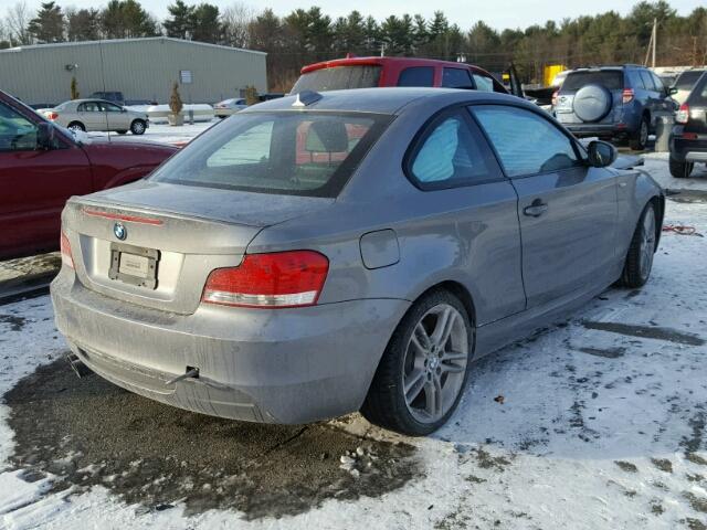 WBAUC9C53BVM11349 - 2011 BMW 135 I GRAY photo 4