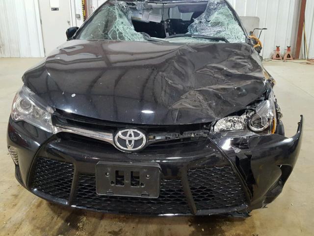 4T1BF1FK1GU233244 - 2016 TOYOTA CAMRY LE BLACK photo 7