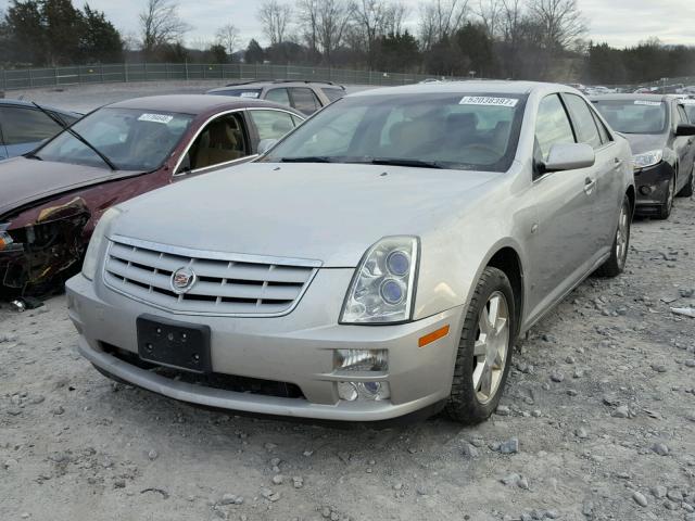 1G6DW677860156918 - 2006 CADILLAC STS SILVER photo 2