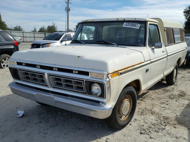 F15YUA04389 - 1976 FORD F-150 WHITE photo 2