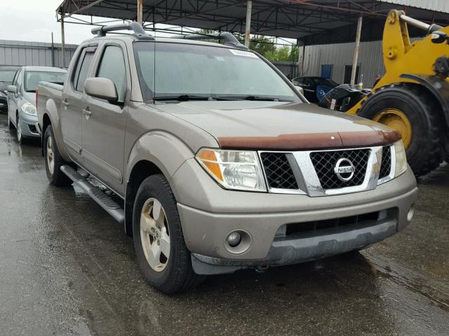 1N6AD07U76C410476 - 2006 NISSAN FRONTIER C GRAY photo 1