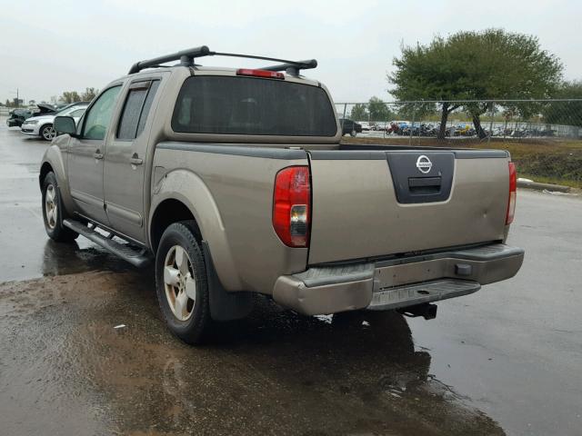 1N6AD07U76C410476 - 2006 NISSAN FRONTIER C GRAY photo 3