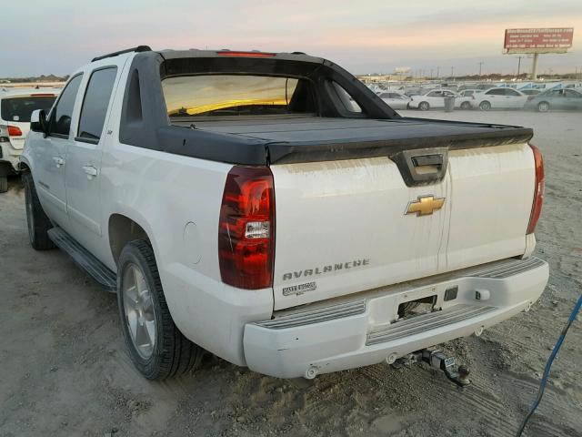 3GNEC12047G144583 - 2007 CHEVROLET AVALANCHE WHITE photo 3