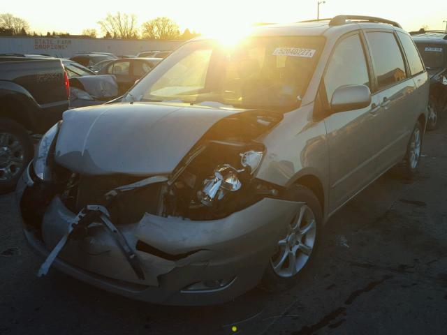 5TDZK22C67S096888 - 2007 TOYOTA SIENNA XLE SILVER photo 2