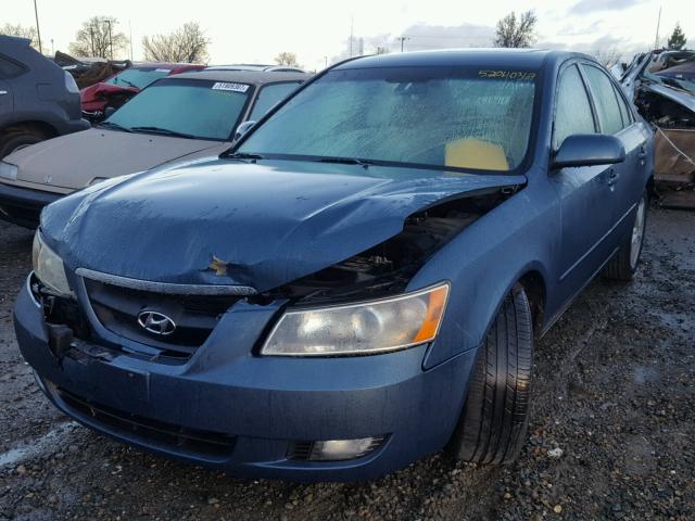 5NPEU46F27H255856 - 2007 HYUNDAI SONATA SE BLUE photo 2