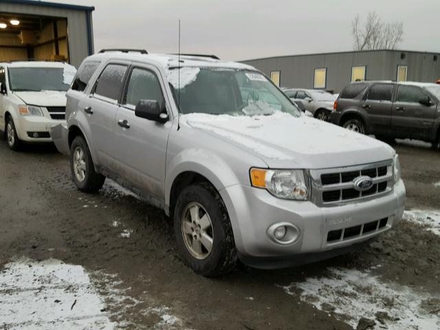 1FMCU9DG1BKC36012 - 2011 FORD ESCAPE XLT SILVER photo 1