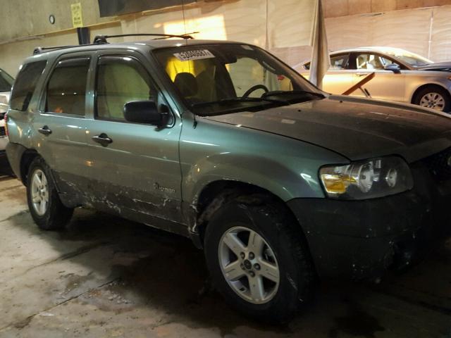 1FMCU96H15KE10557 - 2005 FORD ESCAPE HEV GREEN photo 1