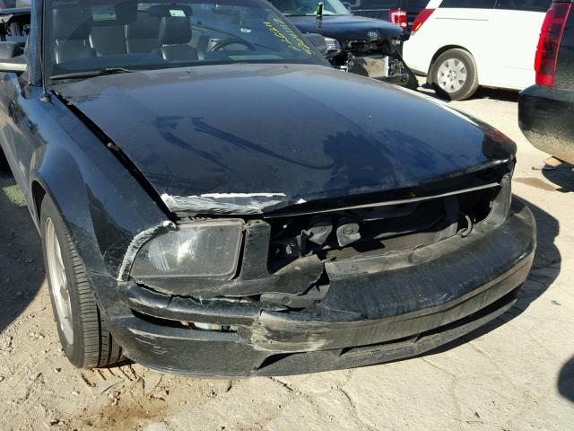 1ZVFT85H455226211 - 2005 FORD MUSTANG GT BLACK photo 9