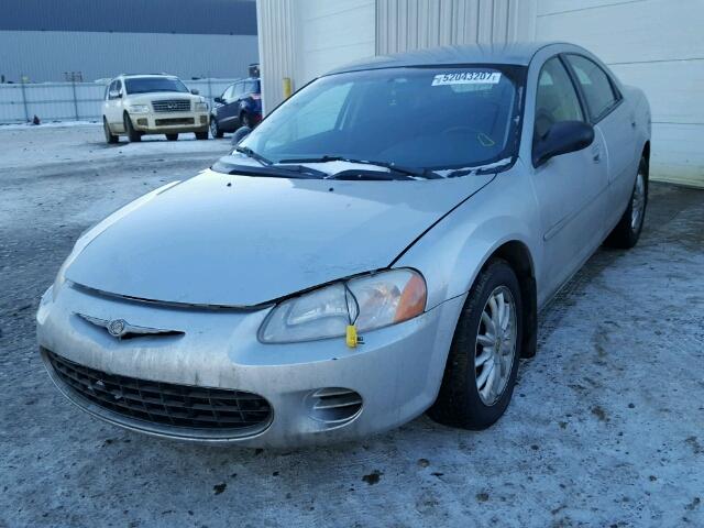 1C3EL46RX2N293037 - 2002 CHRYSLER SEBRING LX GRAY photo 2