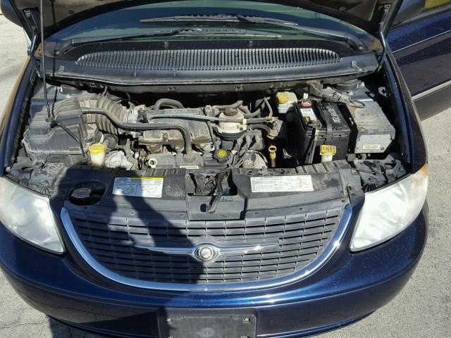 2C8GP54L54R548520 - 2004 CHRYSLER TOWN & COU BLUE photo 7