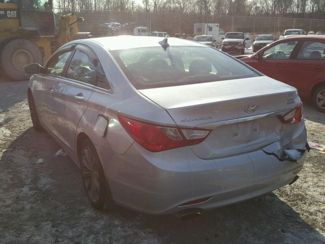 5NPEC4AC9BH182350 - 2011 HYUNDAI SONATA SE SILVER photo 3