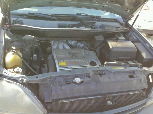 JT6HF10U8Y0127785 - 2000 LEXUS RX 300 GRAY photo 7