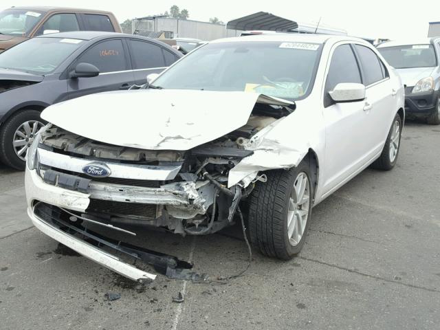 3FAHP0JG5BR222018 - 2011 FORD FUSION SEL WHITE photo 2