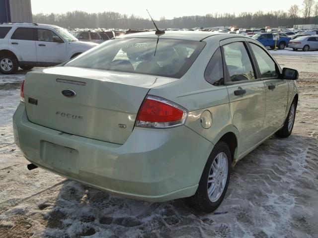 1FAHP3FN7AW270480 - 2010 FORD FOCUS SE GREEN photo 4