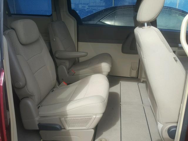 2A8HR54P48R682940 - 2008 CHRYSLER TOWN & COU BURGUNDY photo 6