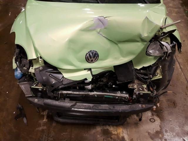 3VWCD21C73M417653 - 2003 VOLKSWAGEN NEW BEETLE 绿色 照片 7