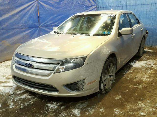 3FAHP0CG0AR415334 - 2010 FORD FUSION SEL BEIGE photo 2