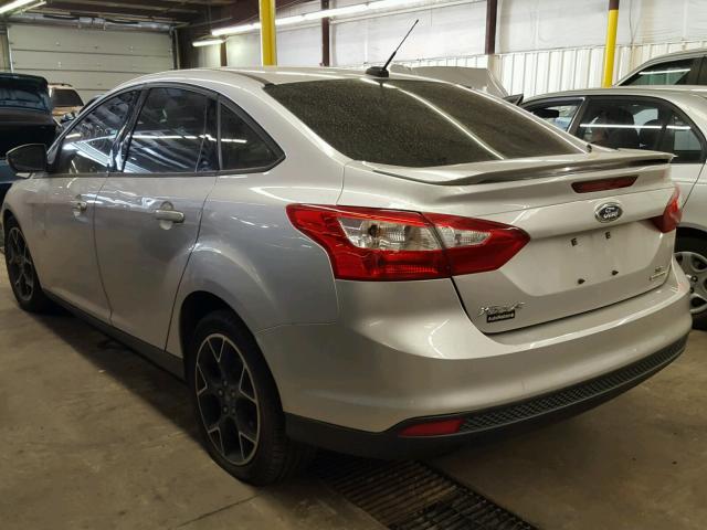 1FADP3F25DL138229 - 2013 FORD FOCUS SE SILVER photo 3