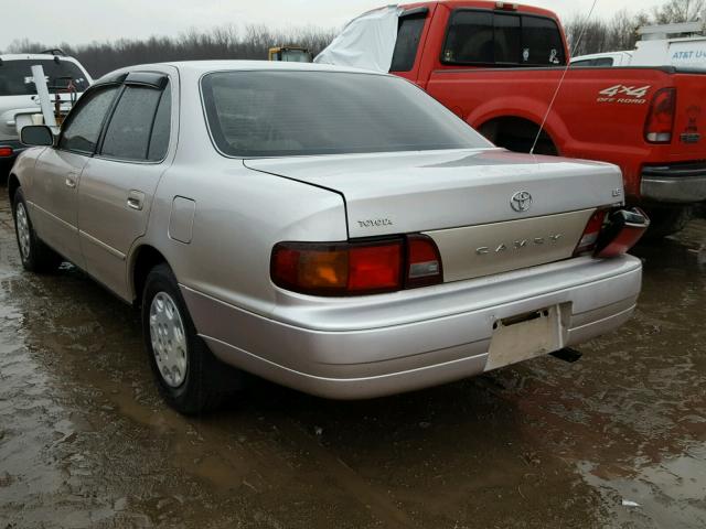 4T1BG12K5TU786668 - 1996 TOYOTA CAMRY DX TAN photo 3