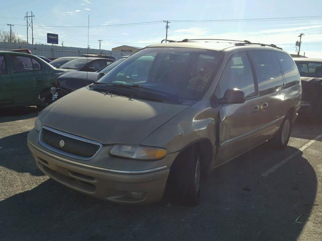 1C4GP54L9TB364860 - 1996 CHRYSLER TOWN & COU GOLD photo 2