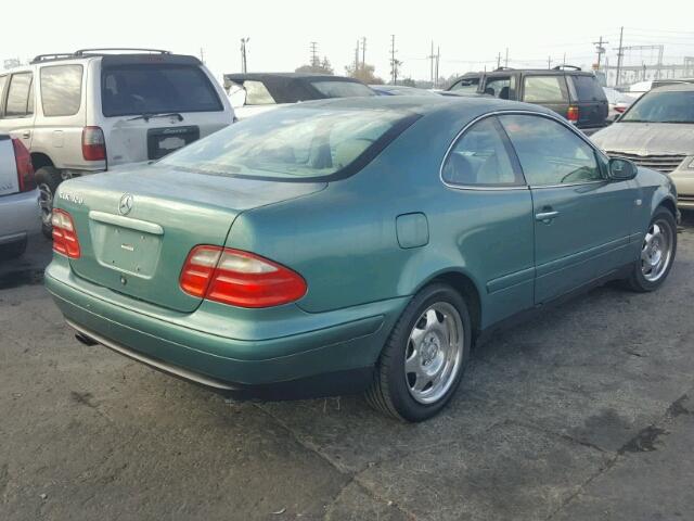 WDBLJ65G0WF003665 - 1998 MERCEDES-BENZ CLK 320 GREEN photo 4