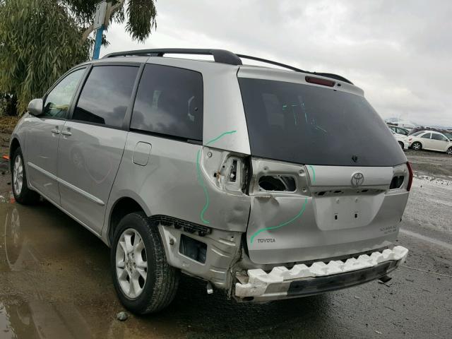 5TDBA22C64S010687 - 2004 TOYOTA SIENNA XLE SILVER photo 3