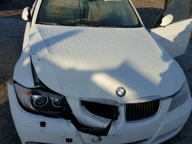 WBAVC93548K041785 - 2008 BMW 328 XI WHITE photo 7