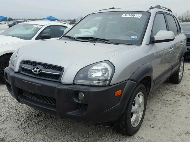 KM8JN12D55U087787 - 2005 HYUNDAI TUCSON GLS GRAY photo 2