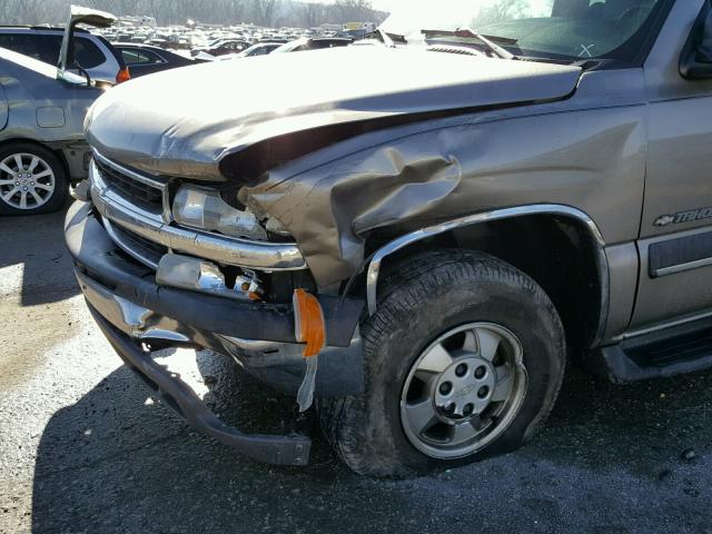 1GNEC13Z73J202269 - 2003 CHEVROLET TAHOE C150 TAN photo 9