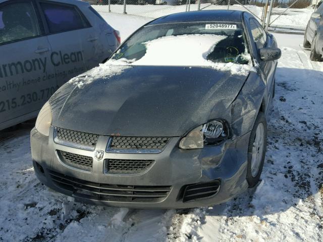 4B3AG42G54E036504 - 2004 DODGE STRATUS SX GRAY photo 2