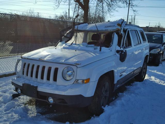 1C4NJPBB5HD102800 - 2017 JEEP PATRIOT SP WHITE photo 2