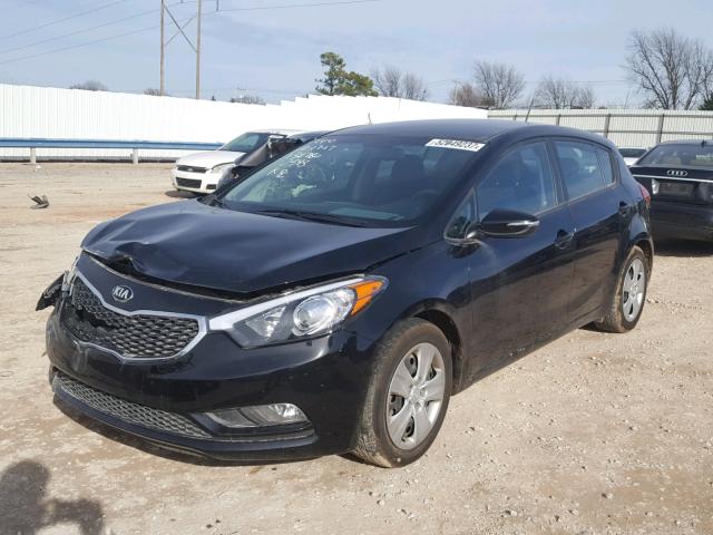 KNAFK5A81G5582593 - 2016 KIA FORTE LX BLACK photo 2